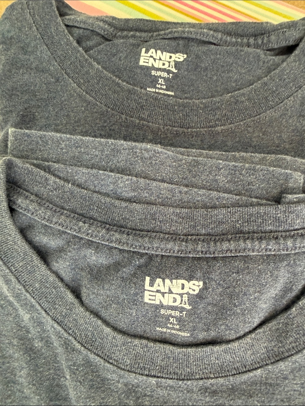 4 Lands End SS T Shirts, red- Blake Shelton, blue-super T all Xl - Picture 4 of 5